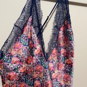 VS Fun Silk Nighty